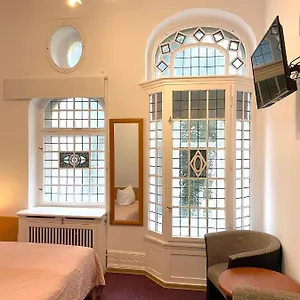 Отель Castell Am Kurfuerstendamm